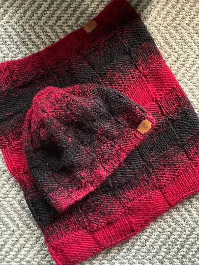 Knit Hat and Cowl Set, basket weave design, easy beginner knit, unisex