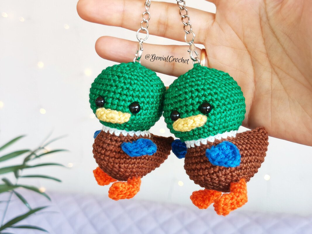 No Sew Amigurumi Pattern - Baby Mallard Duck Crochet Keychain - Image 4