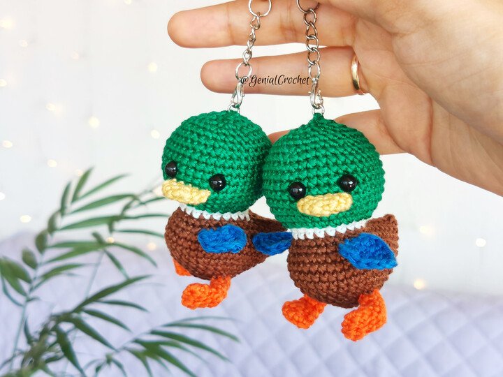 No Sew Amigurumi Pattern - Baby Mallard Duck Crochet Keychain