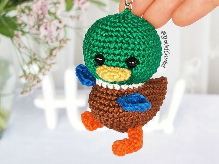 No Sew Amigurumi Pattern - Baby Mallard Duck Crochet Keychain