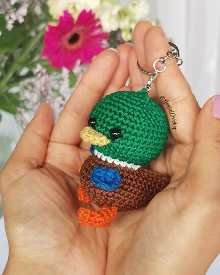 No Sew Amigurumi Pattern - Baby Mallard Duck Crochet Keychain