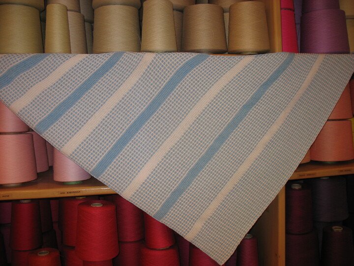 Minoet`s Tuch mit Hebemaschen