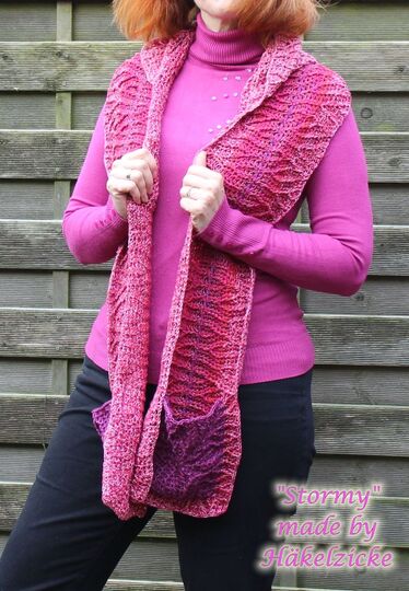 Häkelanleitung "Stormy" Taschenschal mit Kapuze