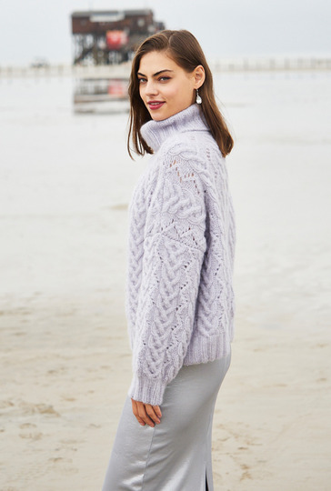 Pulli mit Zopf- und Ajourmuster in hellem Mauve
