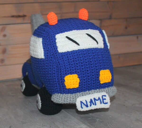 Crochet Tow Truck – Cuddly Toy Car, approx. 45 cm, with Crane (EN & DE)