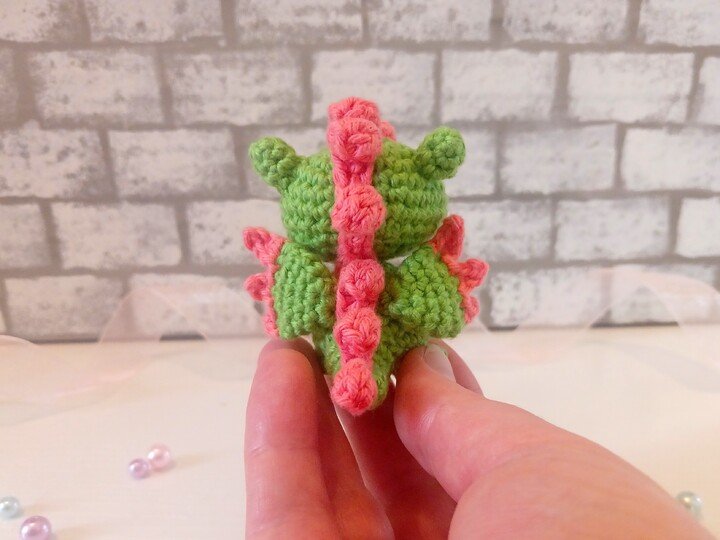 Niedlicher Drache zum Häkeln – Schlüsselanhänger DIY Anleitung