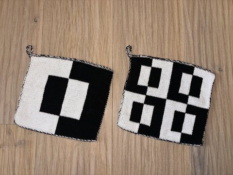 Topflappen ‘Wechselblöcke in schwarz-weiss’ – Strickanleitung in Doubleface