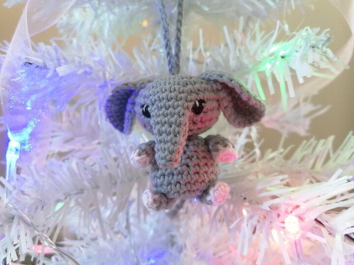 Cute Mini Elephant – Keychain & Bag Charm Amigurumi Pattern