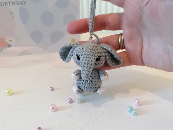 Cute Mini Elephant – Keychain & Bag Charm Amigurumi Pattern