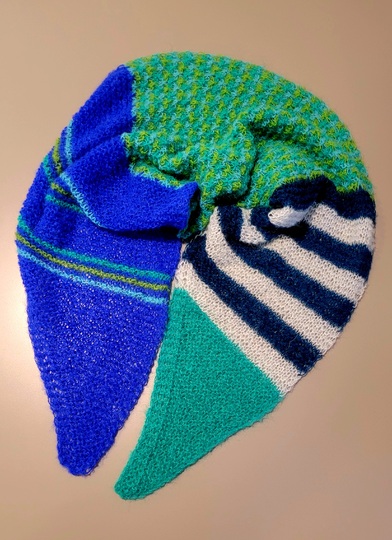 "Vaal" - buntes Schaltuch - Strickanleitung