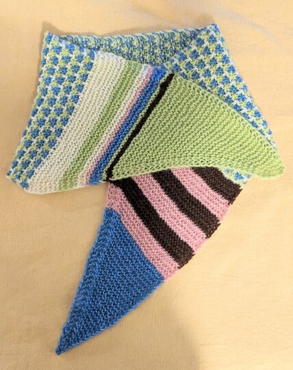 "Vaal" - buntes Schaltuch - Strickanleitung