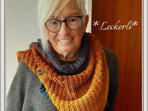 Häkelanleitung für ein wandelbares Schultertuch - Leckerli-Dreieckstuch