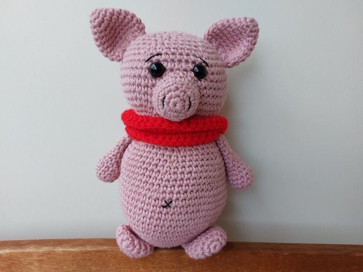 Schweinchen Frida als Glücksbringer häkeln  ca. 20cm hoch