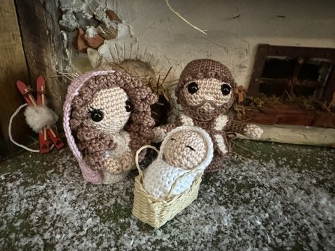 Crib Figures - Joseph, Mary and Jesus (X-Mas)