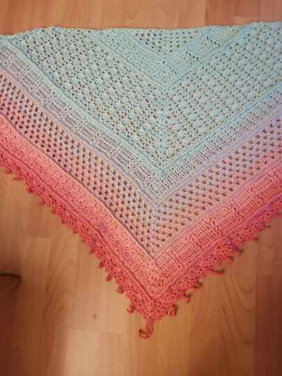 Yukina die Schneeblume - Anleitung für ein stilvolles Dreieckstuch