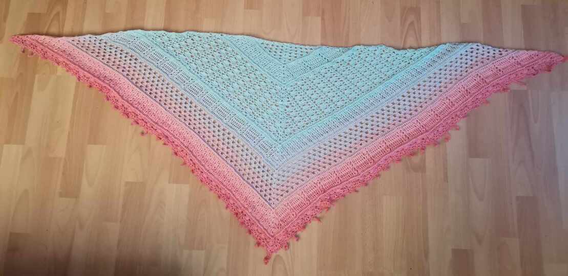 Yukina die Schneeblume - Anleitung für ein stilvolles Dreieckstuch