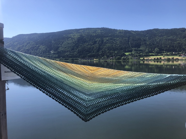 Mad Boho - Häkelanleitung flaches Dreieckstuch