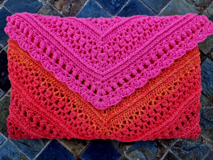 Mad Boho - Häkelanleitung flaches Dreieckstuch