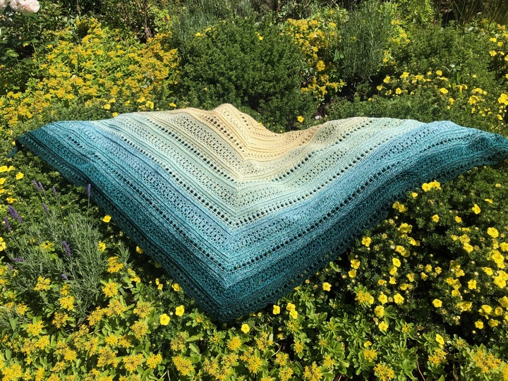 Mad Boho - Häkelanleitung flaches Dreieckstuch