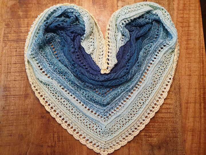 Mad Boho - Häkelanleitung flaches Dreieckstuch