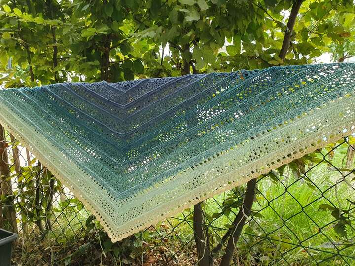 Mad Boho - Häkelanleitung flaches Dreieckstuch