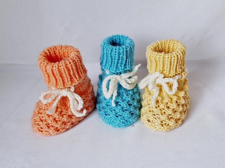 Strickanleitung Baby-Schuhe, Booties, Dornröschenmuster, ca. 9,5 cm