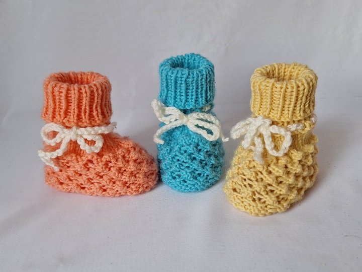 Strickanleitung Baby-Schuhe, Booties, Dornröschenmuster, ca. 9,5 cm  #320