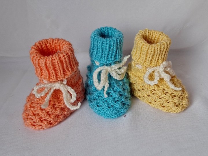 Strickanleitung Baby-Schuhe, Booties, Dornröschenmuster, ca. 9,5 cm