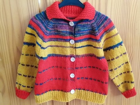 Raglanjacke mit Kragen für Kinder ab 4 Jahre - Strickanleitung
