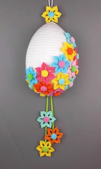 Türdeko großes Osterei mit bunten Blumen - einfach aus Wollresten