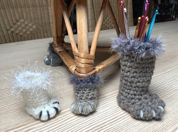 Katzenpfote ( für Stuhlbeine oder als Nadelgarage)