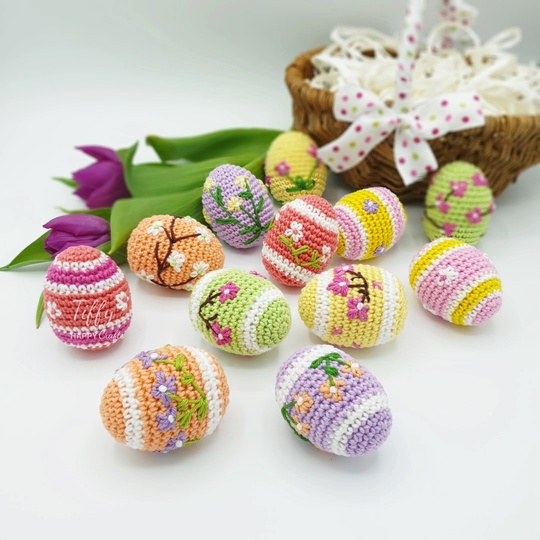 Ostereier mit gestickten Blumen – Häkelanleitung Amigurumi