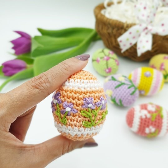 Crochet Easter Eggs with Embroidered Flowers – Amigurumi Pattern