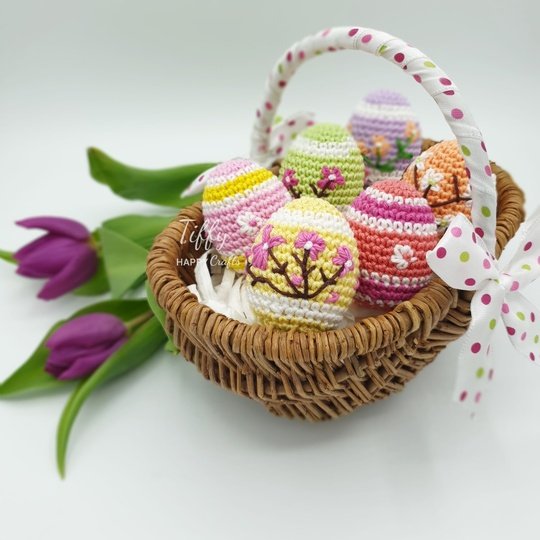 Crochet Easter Eggs with Embroidered Flowers – Amigurumi Pattern