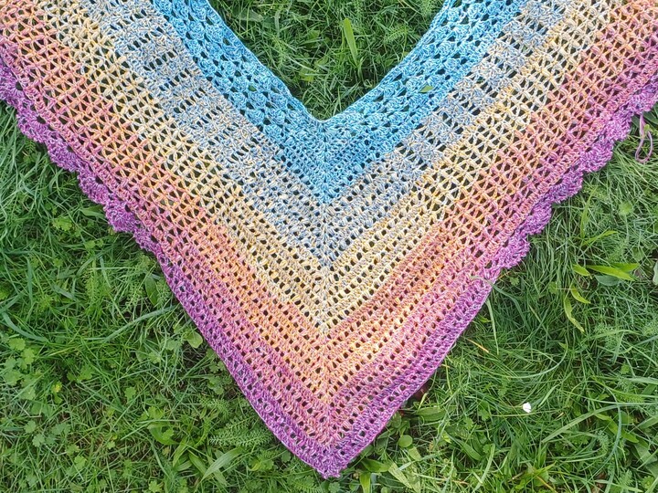 Dreiecksstola "Amar" mit 4 Mustern häkeln