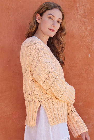 Pulli mit Seitenschlitzen