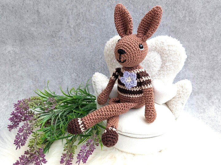 Mr. BUNNY with basket - crochetpattern