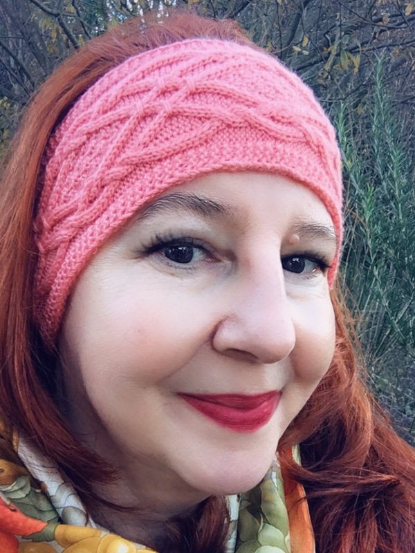 Mariette Headband with Cables Knittingpattern for head circumferences XS-XL - Image 3