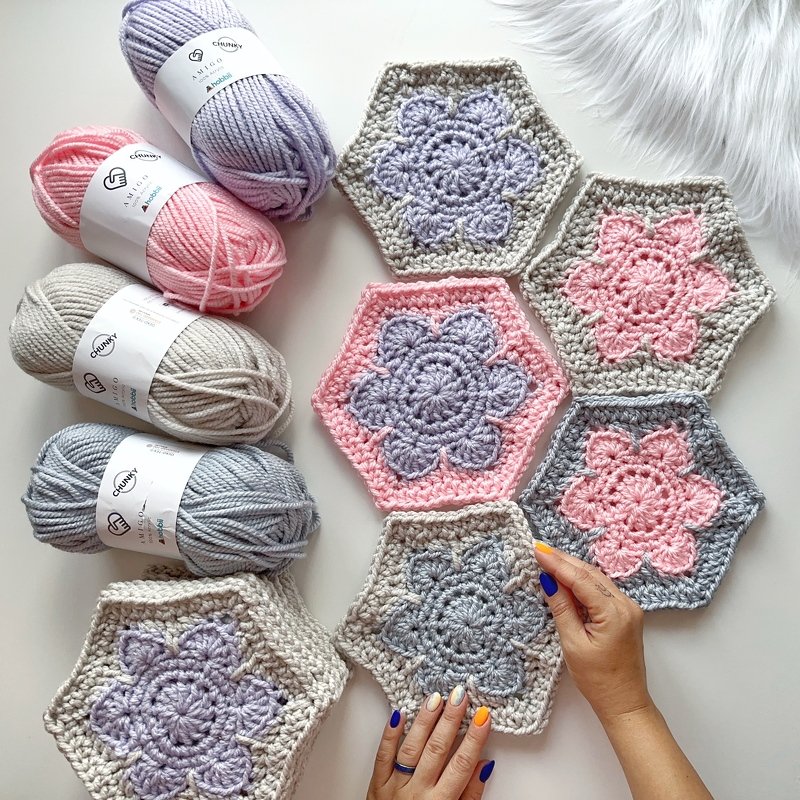 Cozy Hexi Flower Blanket - Image 2