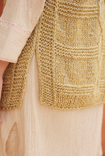 Pullunder mit Querrippen