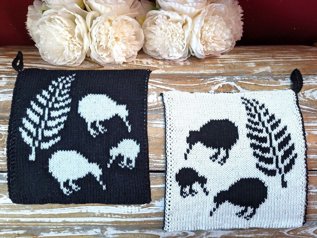 Double knitting pattern washcloth / potholder "Kiwi Love II"