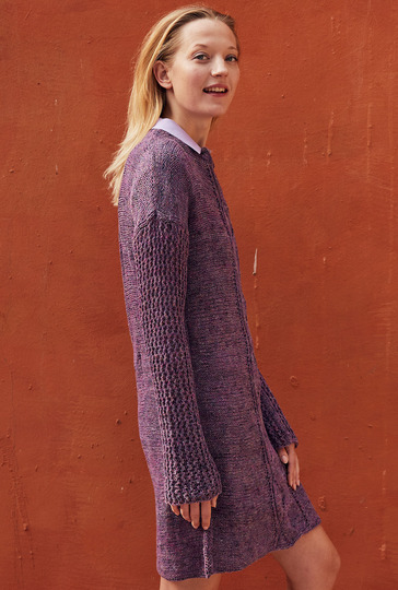 Kleid mit Lochmuster-Ärmeln