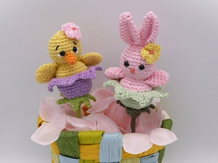 Häkelanleitung Blumenstecker Küken und Häschen