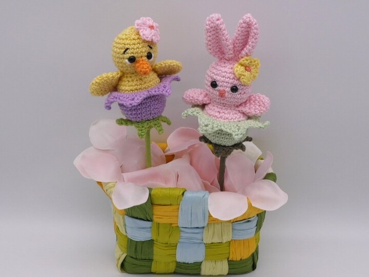 Häkelanleitung Blumenstecker Küken und Häschen