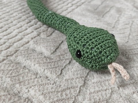 Schlange Häkelanleitung