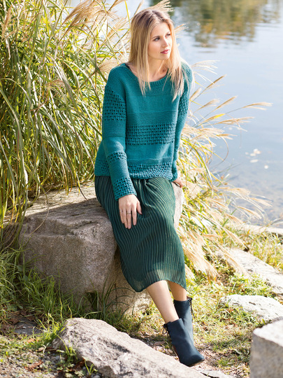 Gestrickter Mustermixpulli in Petrol