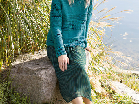 Gestrickter Mustermixpulli in Petrol