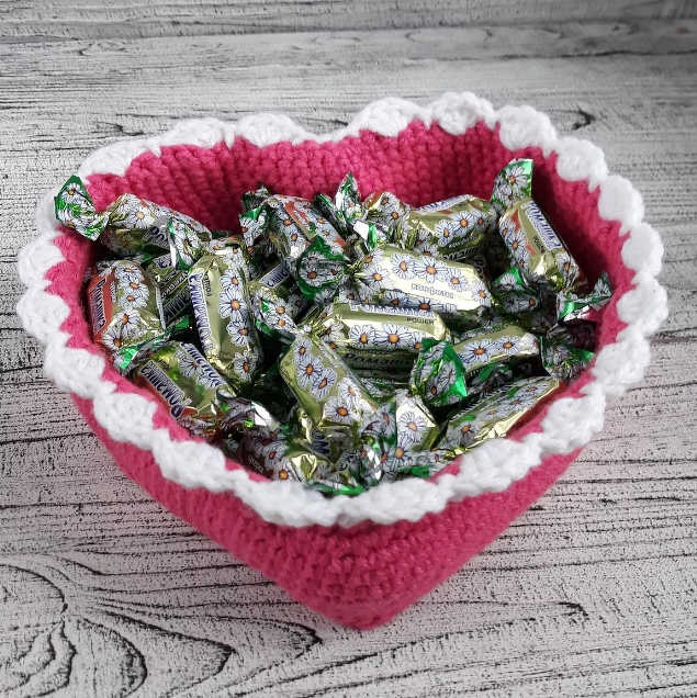 Crochet Heart Basket - Image 3