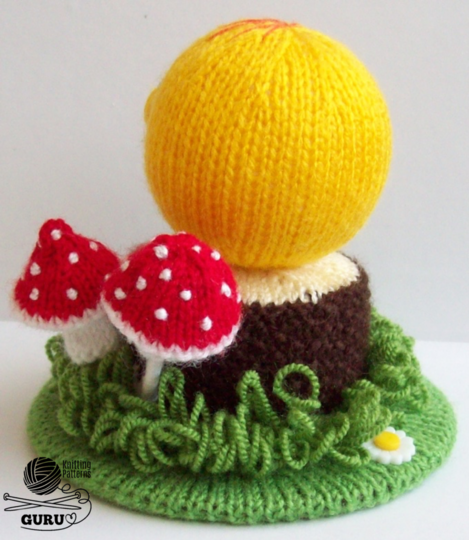 K042 Knitting Pattern Kolobok (Roly-Poly) on a stump Amigurumi tree forest