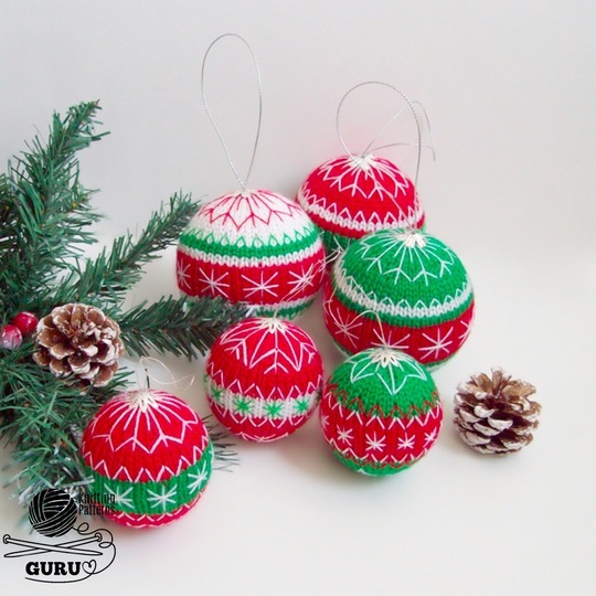 K032 Christmas tree baubles or decoration 3 sizes Amigurumi Christmas Decor
